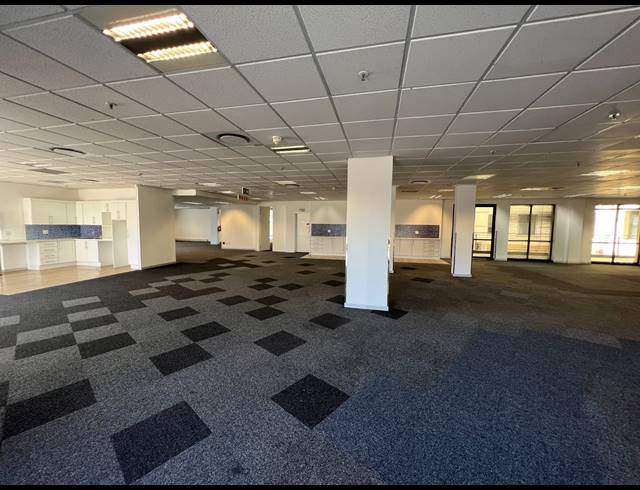 568M² OFFICE TO LET IN ROSEBANK